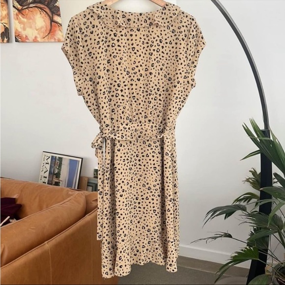 Sunday Best Savoy Dress - Picture 3 of 9